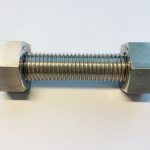 stud bolts c / w 2 ប៊ូឆ័រធុនធ្ងន់។