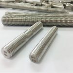 fasteners ដែកអ៊ីណុកដោយដៃដោយស្វ័យប្រវត្តិម៉ាស៊ីនទ្វេដងដំបងខ្សែស្រឡាយចុង